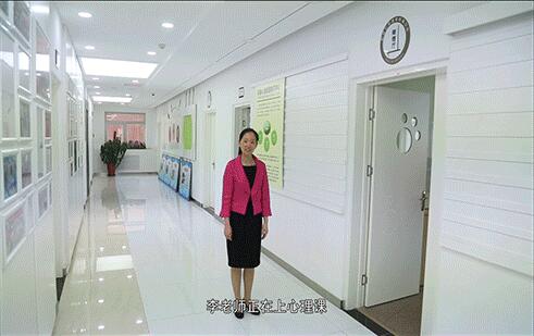 5ae2998d2f902.jpg 十九中图4.jpg